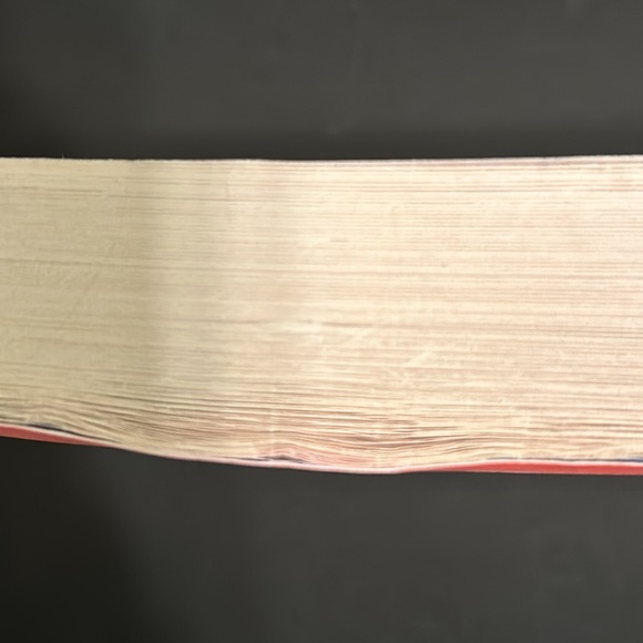 Crazy Rich Asians - Kevin Kwan - Book - Picture 3 of 3